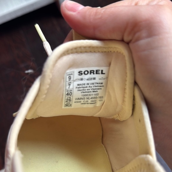 Kinetic Breakthru Day Lace Sneaker - Picture 4 of 4